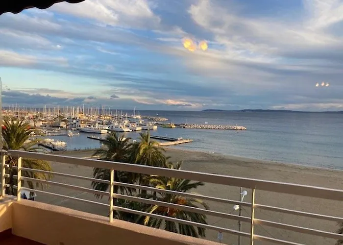 Apartment T2 Au Lavandou Avec Terrasse Vue - Fr-1-308-167 *